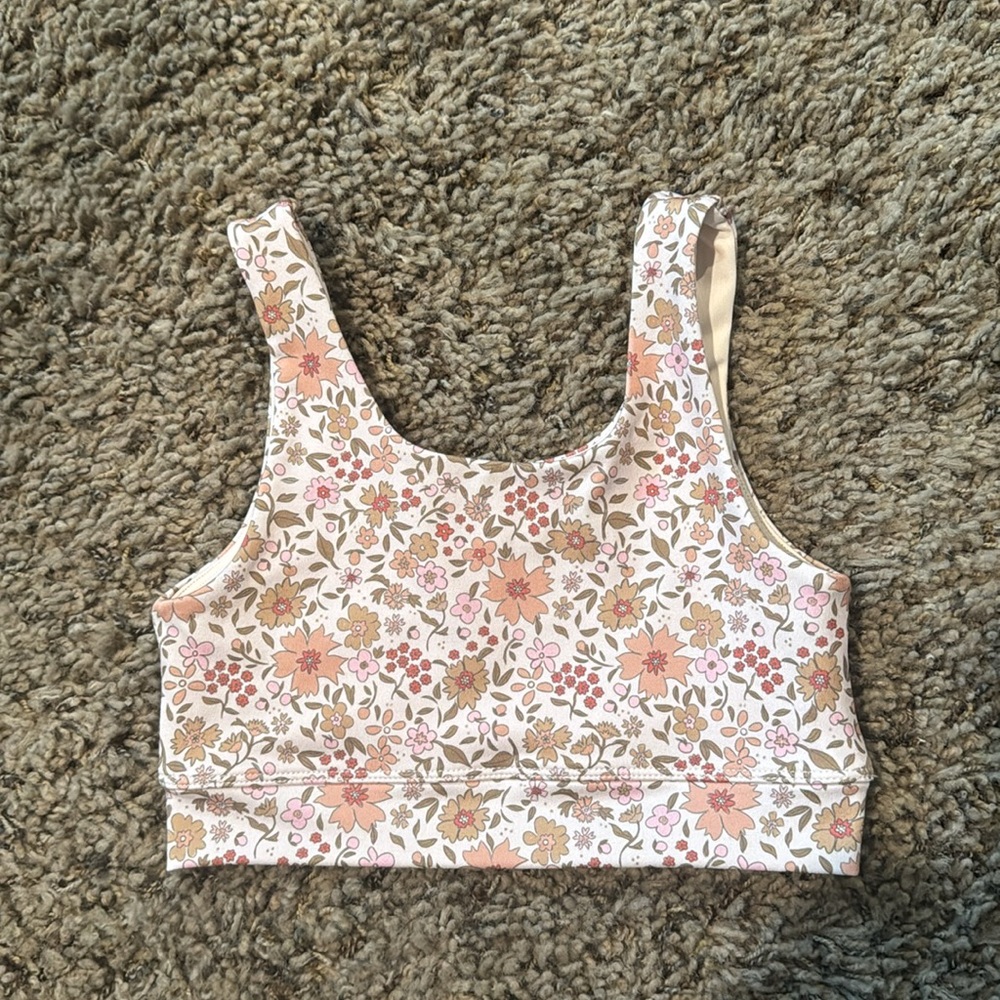 NWT Rylee & Cru Sportsbra - Picture 2 of 3